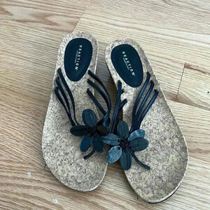 Reaction By Kenneth Cole sandals